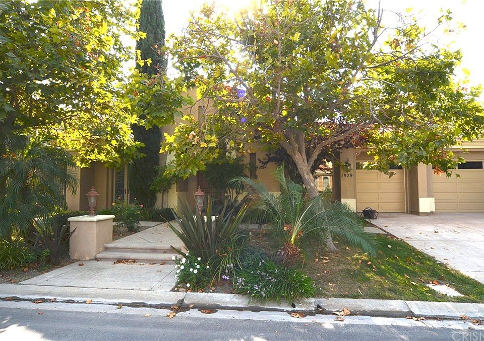1st image of 1979 Hathaway Ave