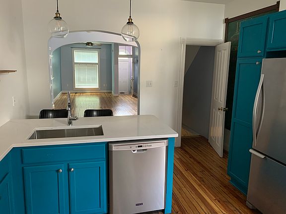 5th image of 153 N Linwood Ave