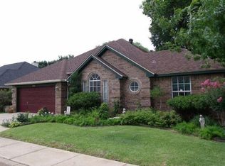 2913 Miles Way, Bedford, TX 76021