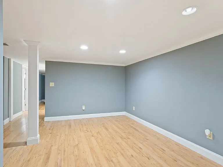 388 Tall Oaks Dr NE — Photo 8
