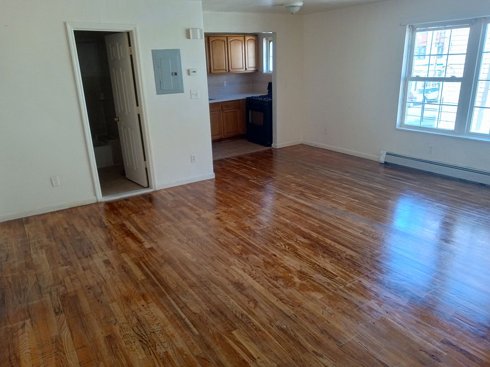 1st image of 2941 Far Rockaway Blvd #3