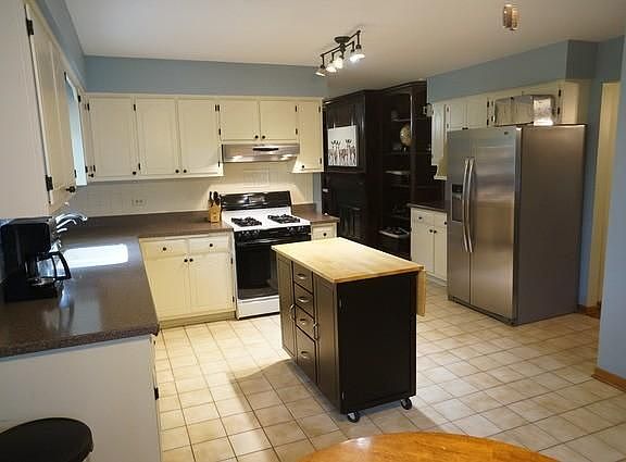 3rd image of 20164 S Woodland Cir