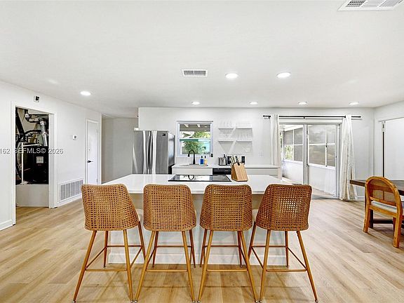 4th image of 1435 Anchor Ln