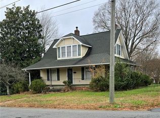324 Salem St, Lexington, NC 27292