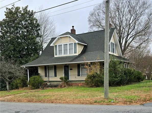 324 Salem St, Lexington, NC 27292