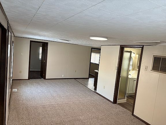 3rd image of 12819 Luthman Rd