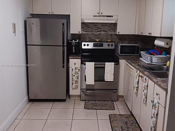 2nd image of 4215 N University Dr APT 203
