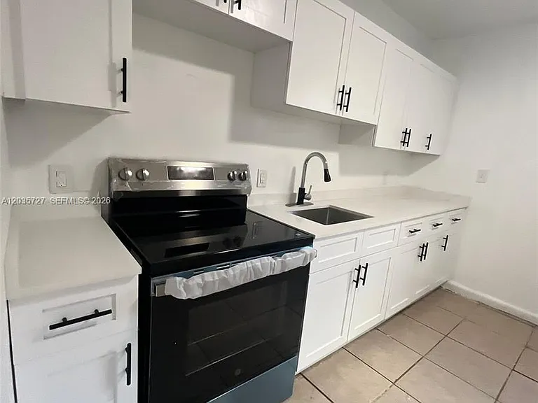 6345 N Miami Ave #FRONT — Photo 6