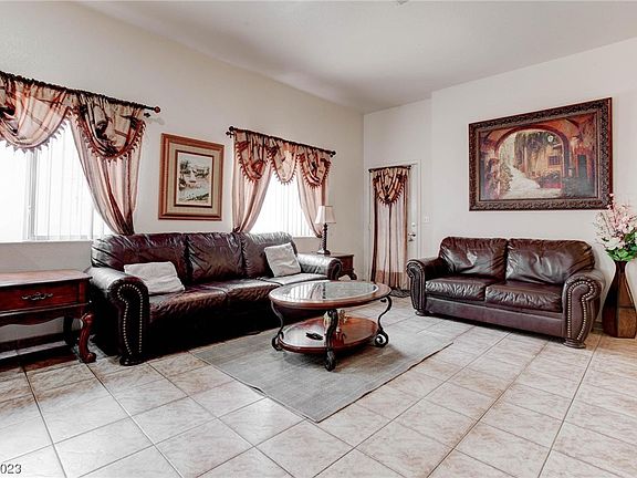 5th image of 1704 Dwayne Stedman Ave