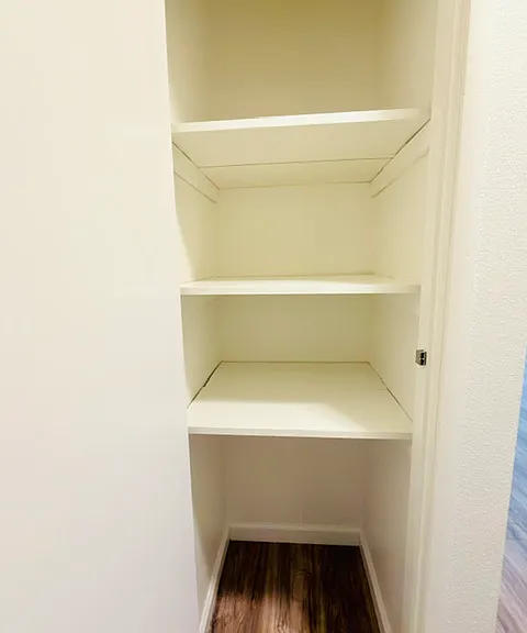 125 S L St #6 — Photo 10