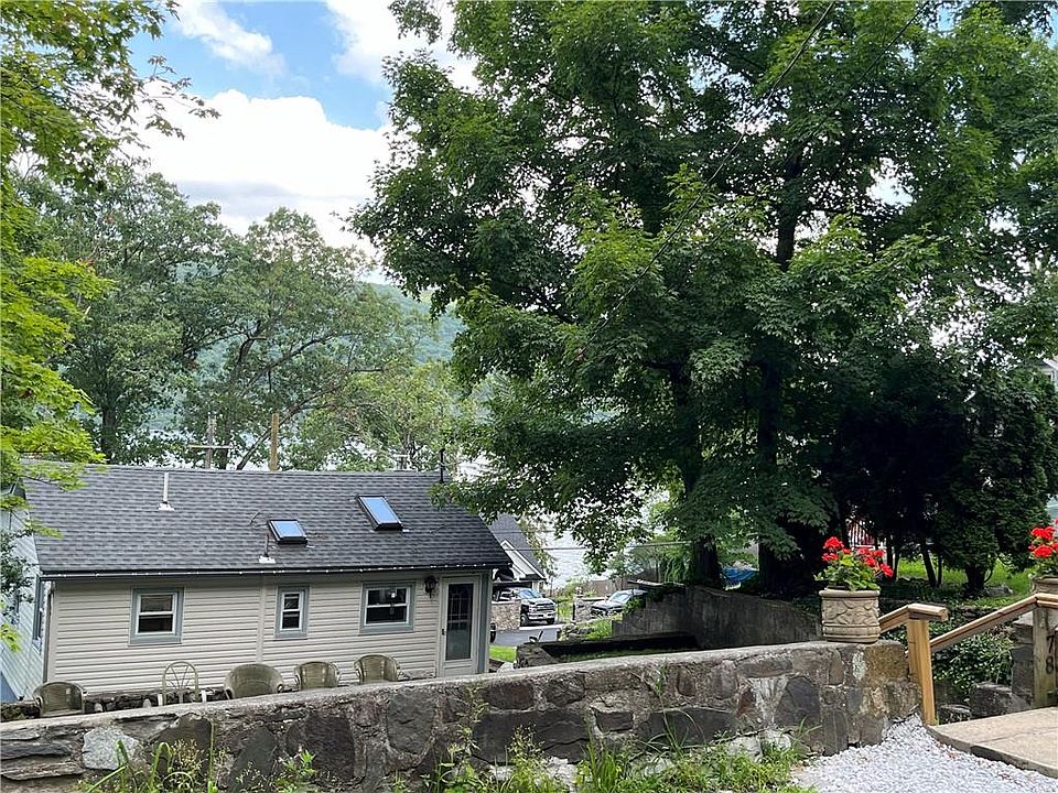 1st image of 78 Lake Trail