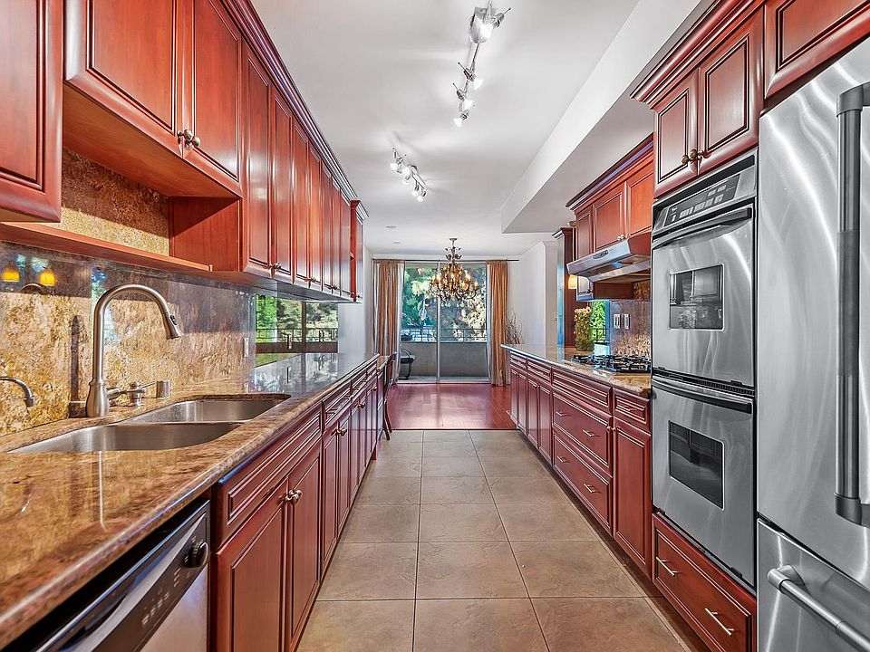 1st image of 16012 Moorpark St Unit 103A