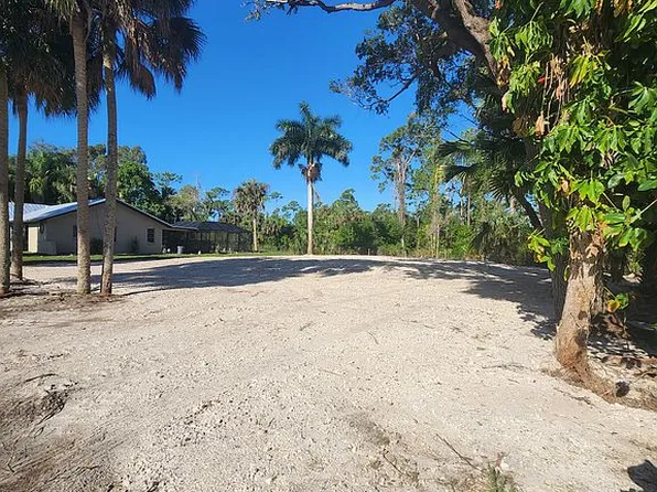 2311 Westwood Rd, North Fort Myers, FL 33917