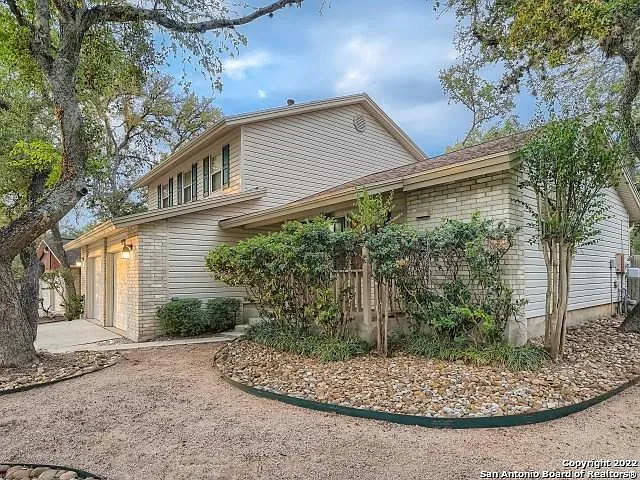 3 bed, 2.5 bath, 1511 sqft, $1,795 — Photo 3