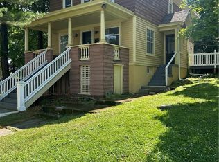 25 Maple St, Walden, NY 12586