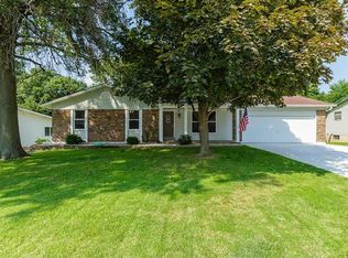 642 Watkins Glen Dr, Saint Charles, MO