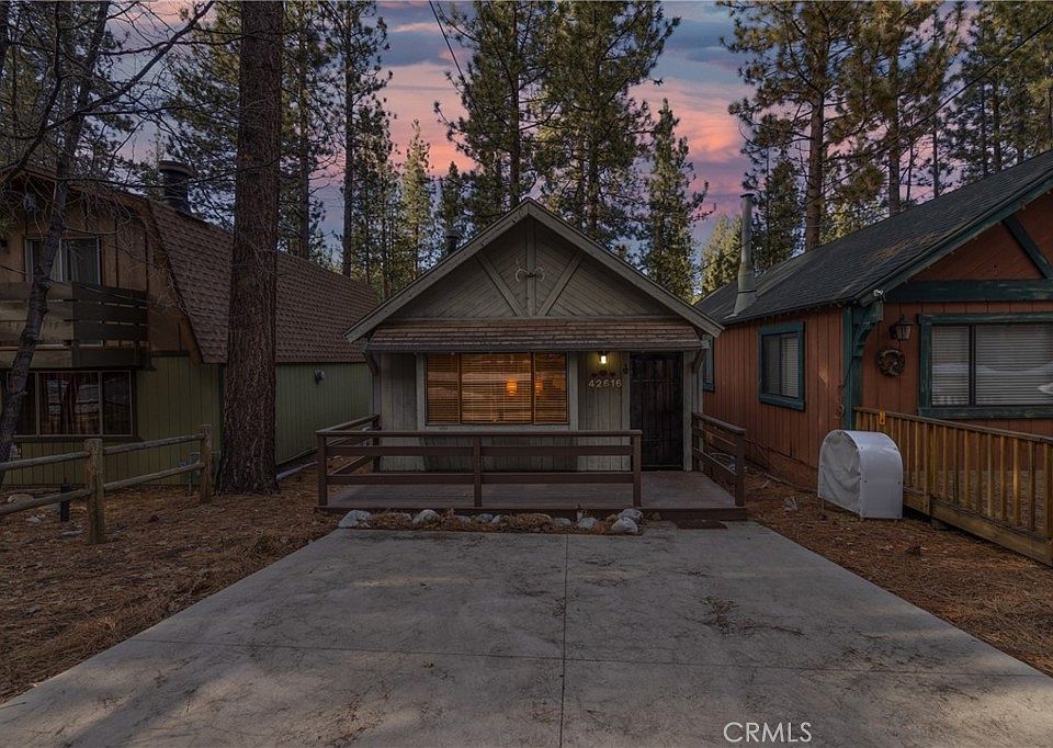 1st image of 42616 La Cerena Ave