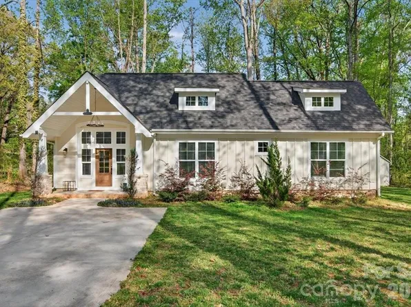 10920 Leyton Pl, Charlotte, NC 28227