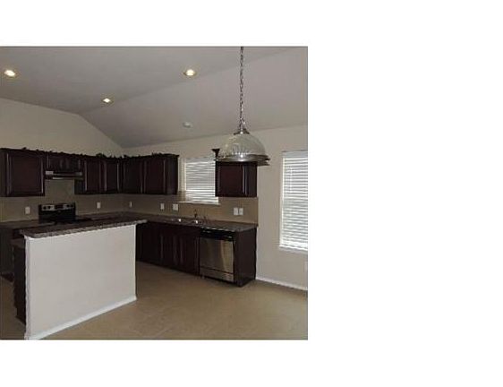 5th image of 6212 Chalk Hollow Dr
