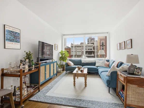 127 East 30th Street image 1 of 10