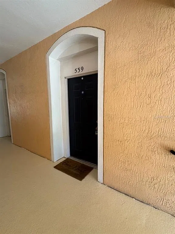 3 bed, 2.0 bath, 1276 sqft, $2,000 — Photo 3