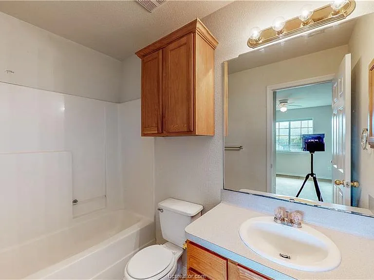 3746 Oldenburg Ln — Photo 13