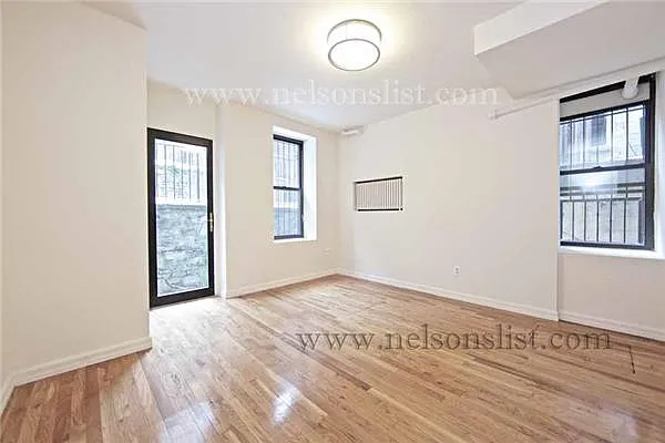 Rented by R New York | media 17