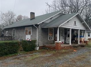 218 14th St SE, Hickory, NC 28602