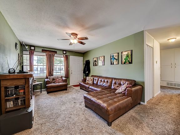 4th image of 212 S 195 East Ave