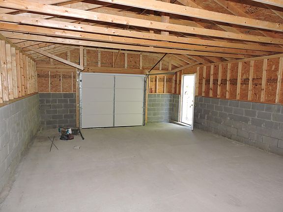 5th image of 533 E Kentucky St