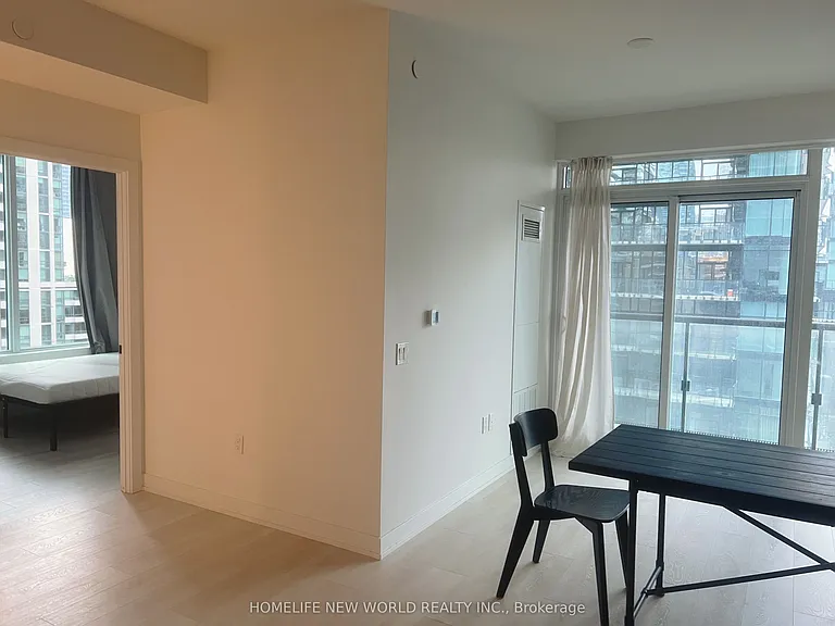 117 Broadway Ave #1004 — Photo 2