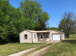 3502 W 6th St, Coffeyville, KS 67337