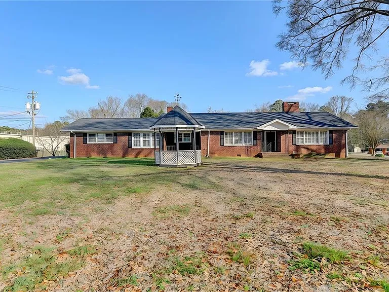8 Highland Ln — Photo 36
