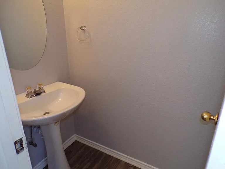 5908 Greengate Dr #C — Photo 9