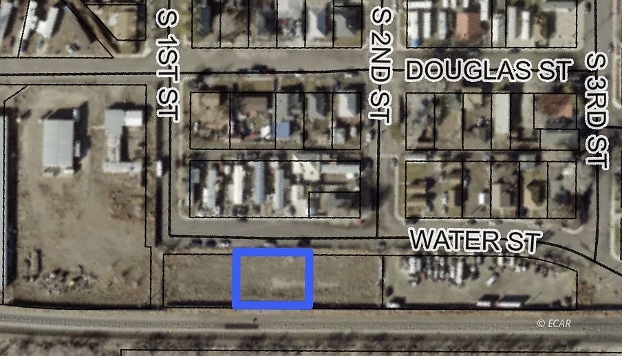 1st image of 220 W Water St