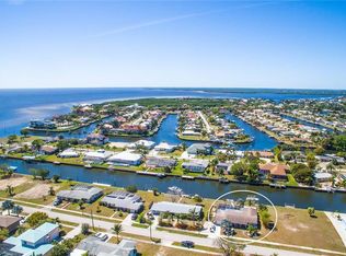 202 Bangsberg Rd SE, Pt Charlotte, FL 33952