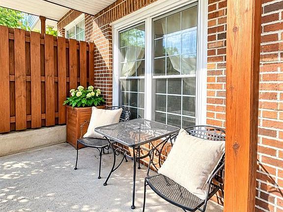 4th image of 474 Lee Court #4107
