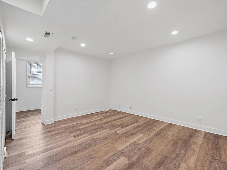 1314 Orren St NE #4 — Photo 13