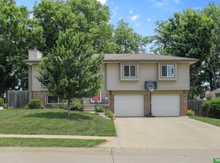 13411 S 30th St, Bellevue, NE 68123