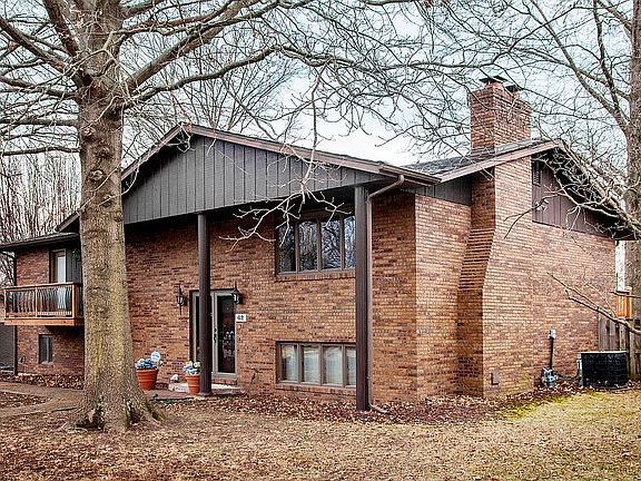 2nd image of 62 Crestview Dr