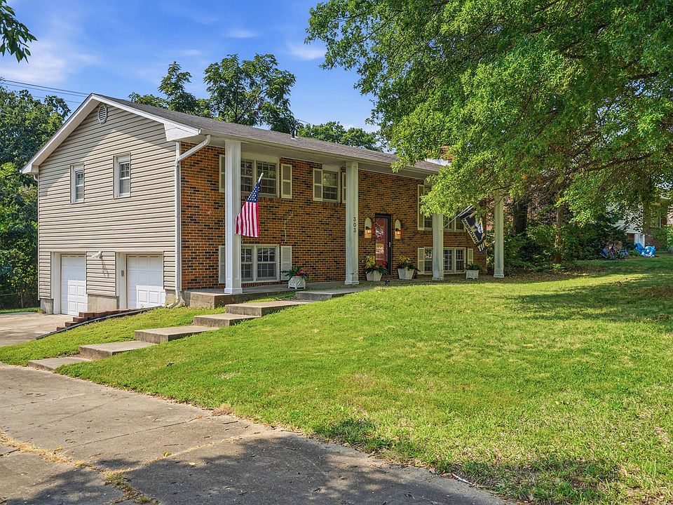 1st image of 303 W Briarwood Ln