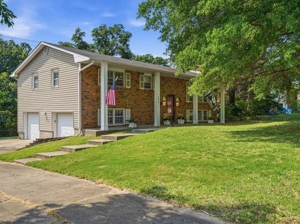 303 W Briarwood Ln, Columbia, MO 65203