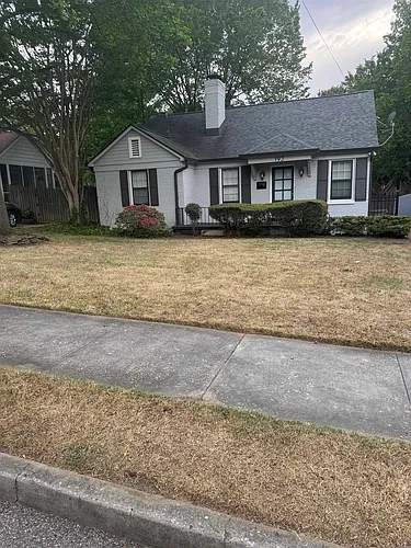 193 Alexander St Photo 1