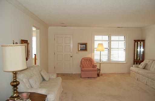 3rd image of 12980 Schoolhouse Dr