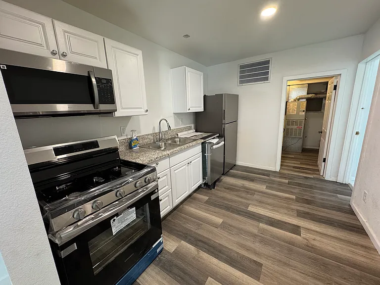 1113 N Nevada St — Photo 3