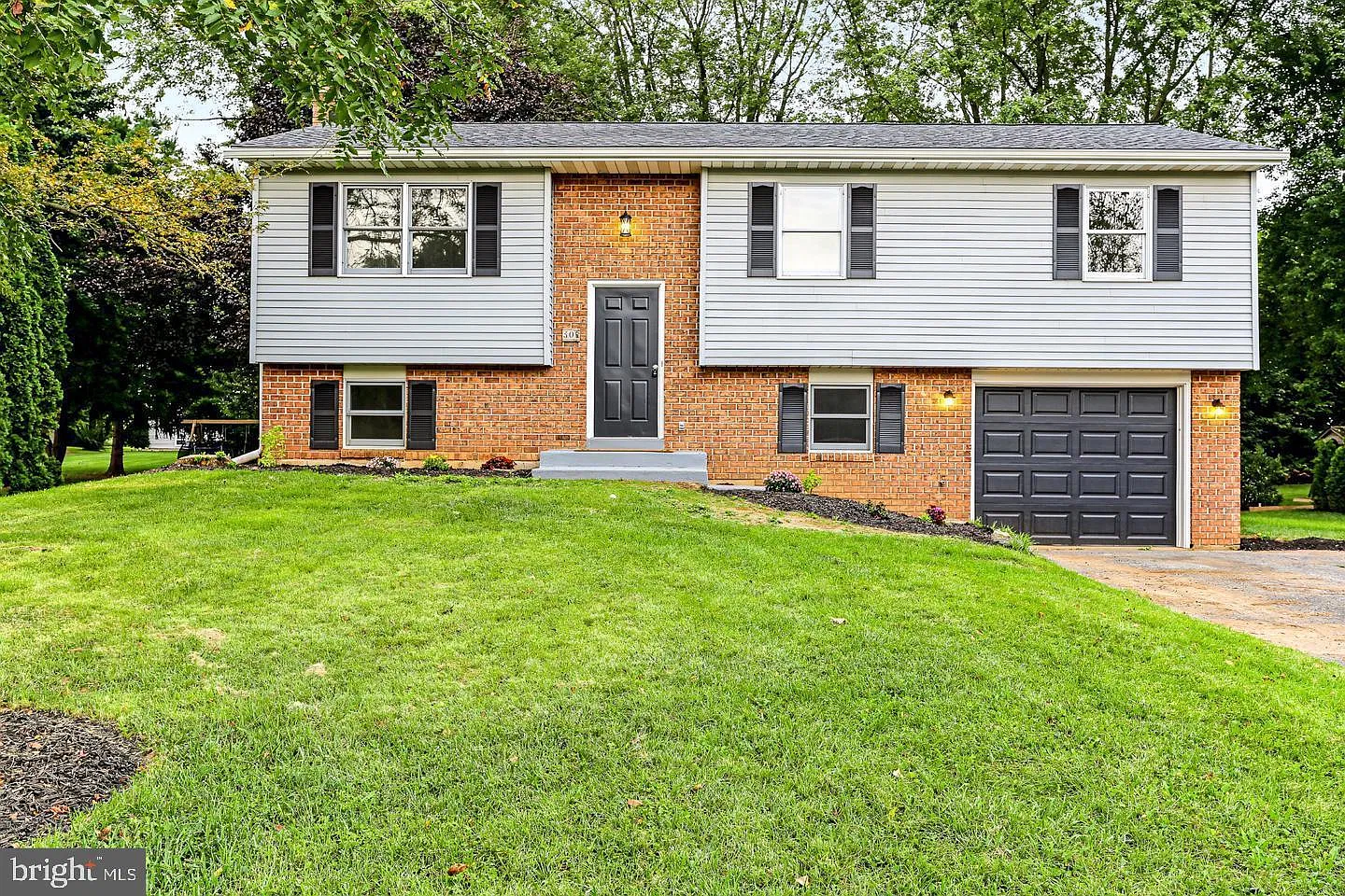 30 Buttonwood Drive - 1 — Photo 1