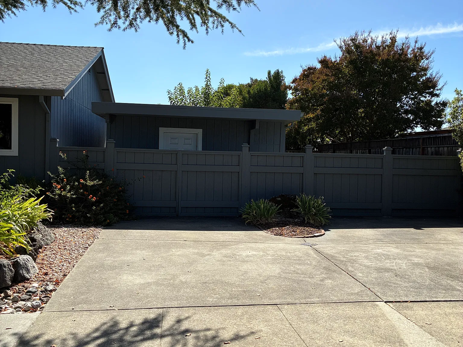 3 bed, $3,600 — Photo 3