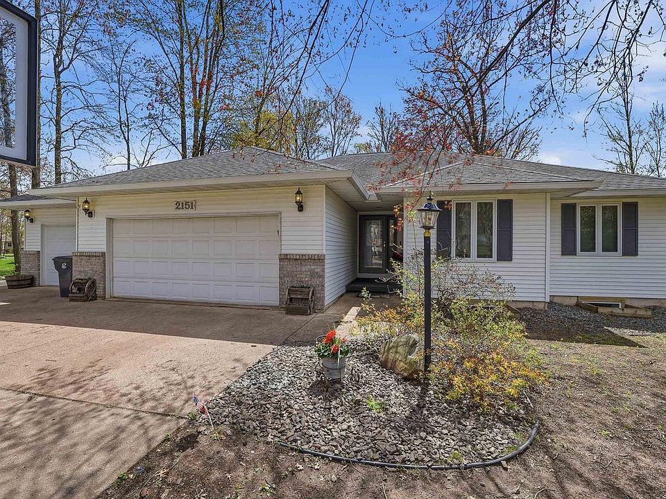 1st image of 2151 W BREEZEWOOD