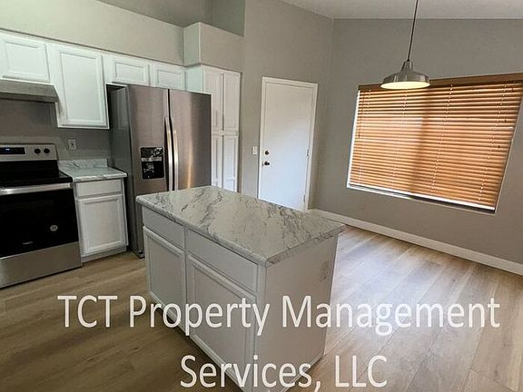 3rd image of 1855 E Palomino Dr
