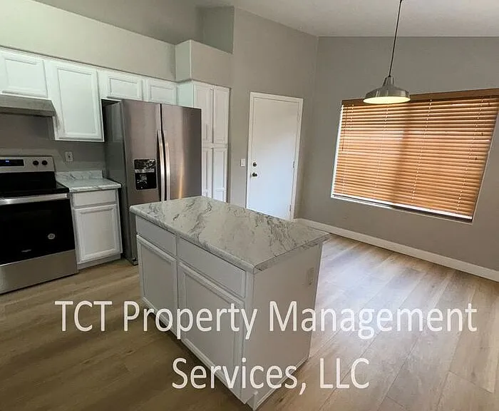 1855 E Palomino Dr — Photo 3